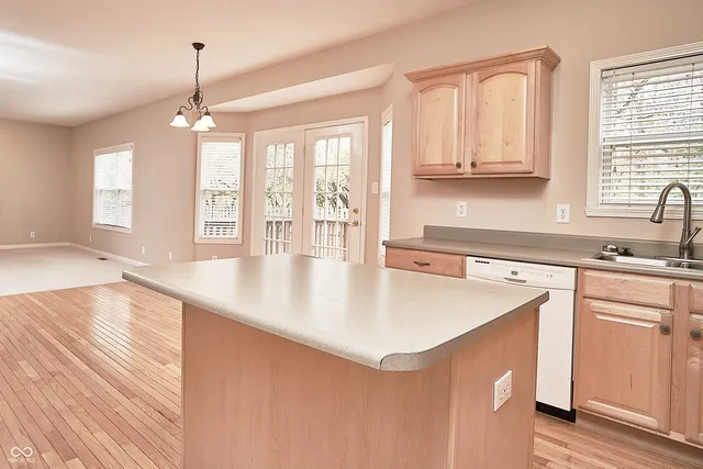 $2,900 | 11202 Timberview Drive, Fishers, IN 46037