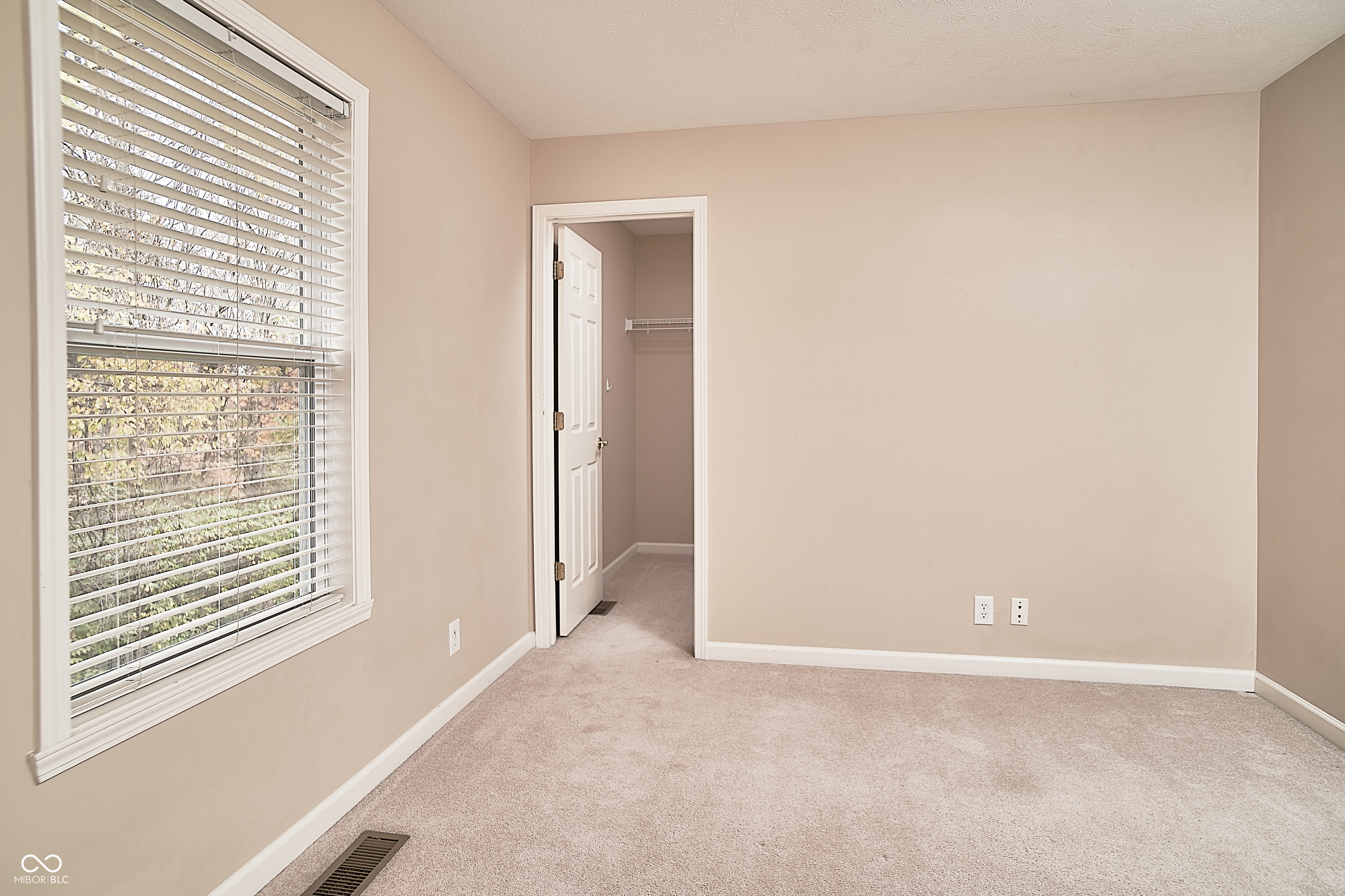 11202 Timberview Drive Fishers, IN 46037 - Photo 38 of 46