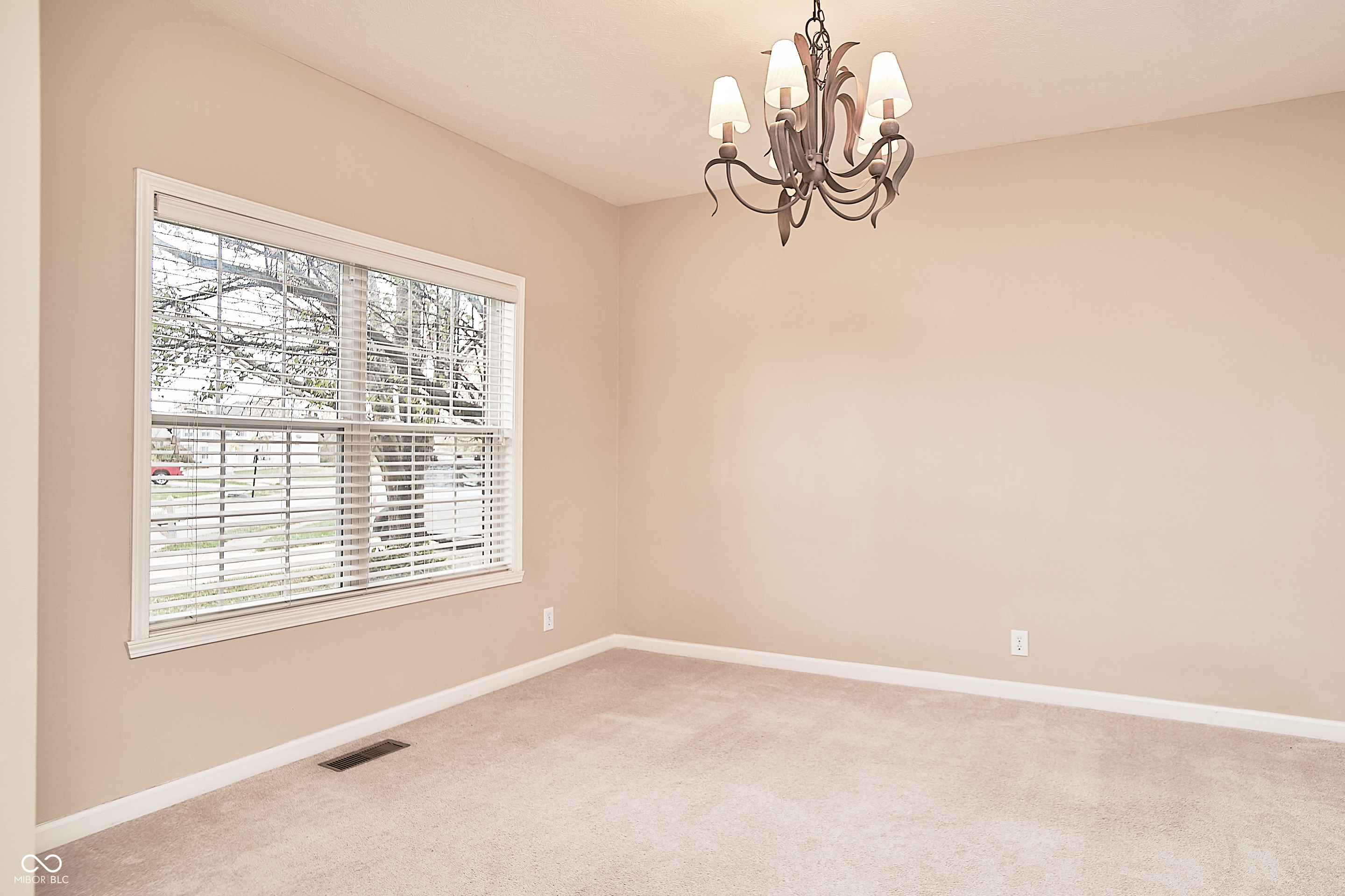 11202 Timberview Drive Fishers, IN 46037 - Photo 8 of 46