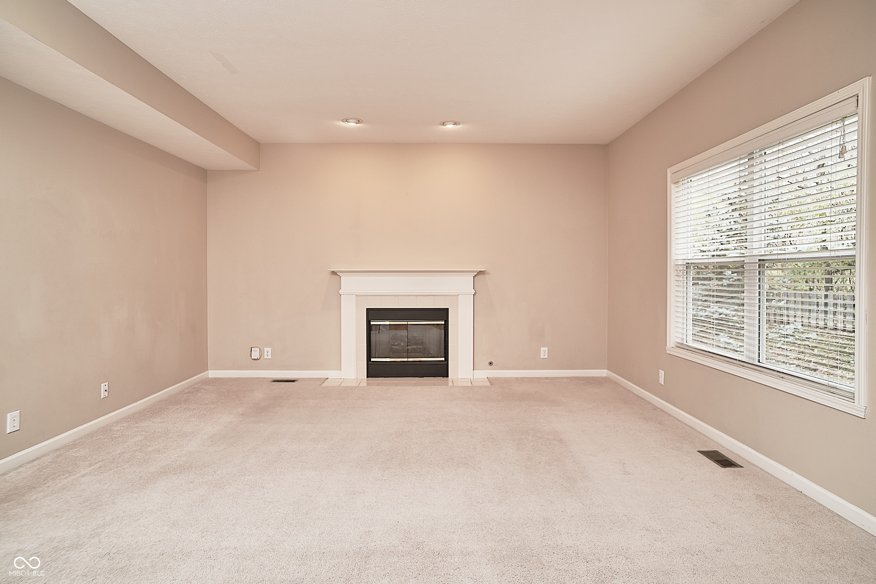 11202 Timberview Drive Fishers, IN 46037 - Photo 10 of 46