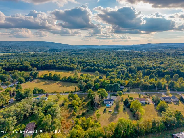 $499,900 | 270 Mettacahonts Road, Accord, NY 12404