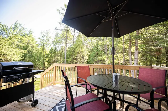 $439,000 | 31 Helena Way, Bridgton, ME 04009