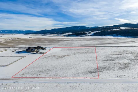 $340,000 | 1220 Horseshoe Lane, Driggs, ID 83422