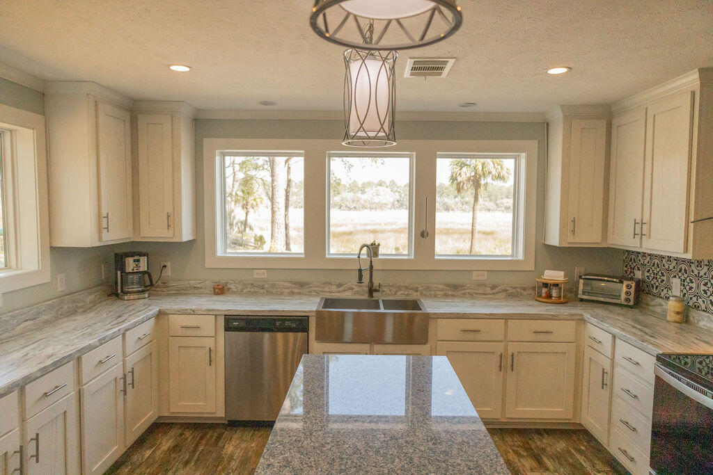 15419 Bennetts Point Road Green Pond, SC 29446 - Photo 12 of 52 3T6A1536