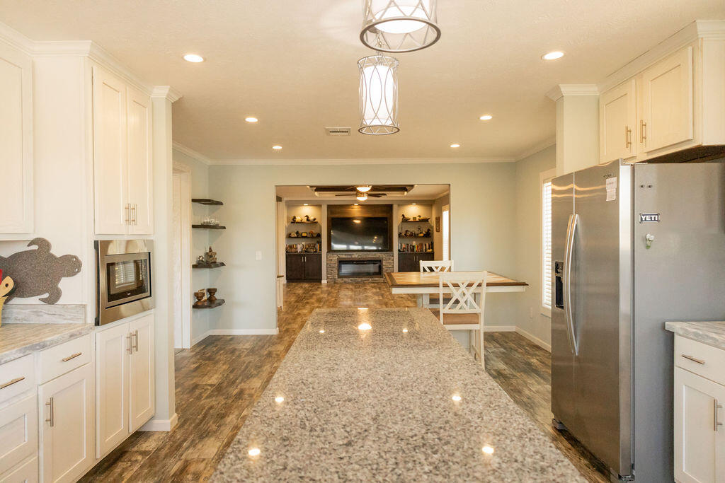 15419 Bennetts Point Road Green Pond, SC 29446 - Photo 14 of 52 3T6A1537