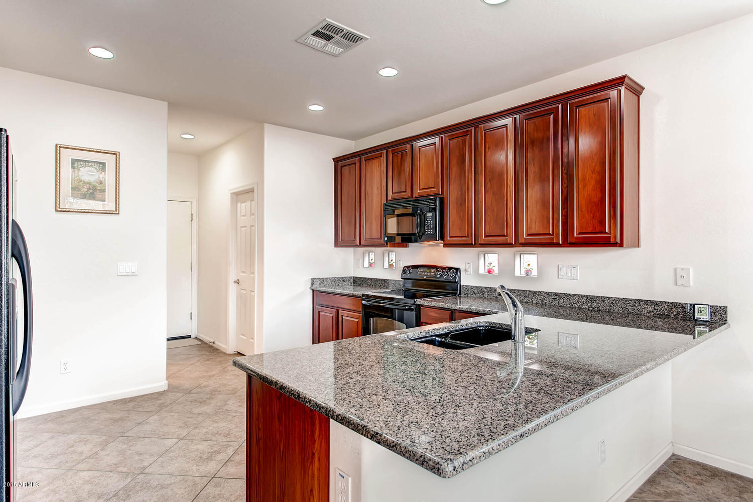 5403 West Red Bird Road Phoenix, AZ 85083 - Photo 11 of 32 5403 W Red Bird Rd Phoenix AZ-large-012-