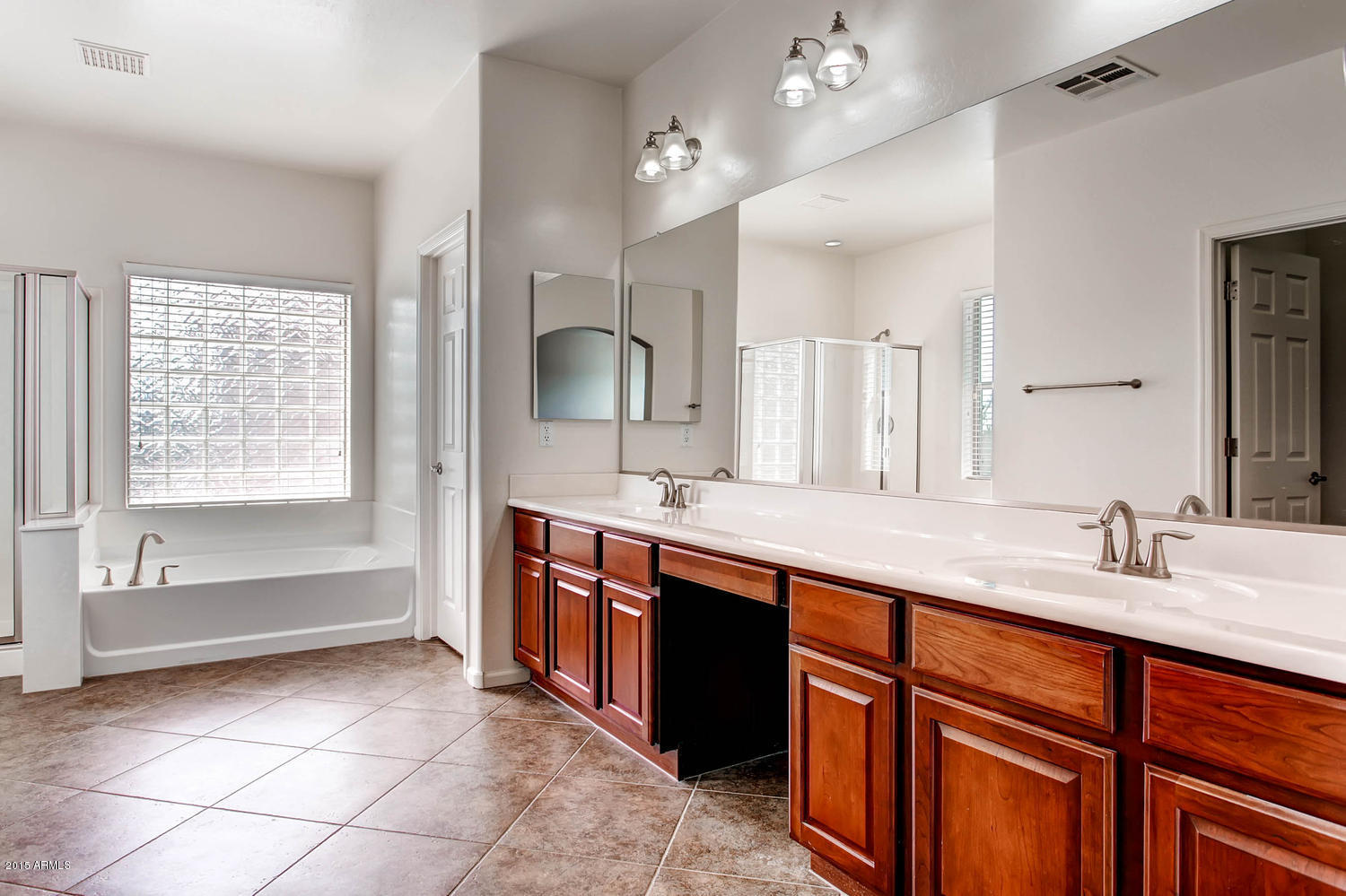 5403 West Red Bird Road Phoenix, AZ 85083 - Photo 17 of 32 5403 W Red Bird Rd Phoenix AZ-large-018-