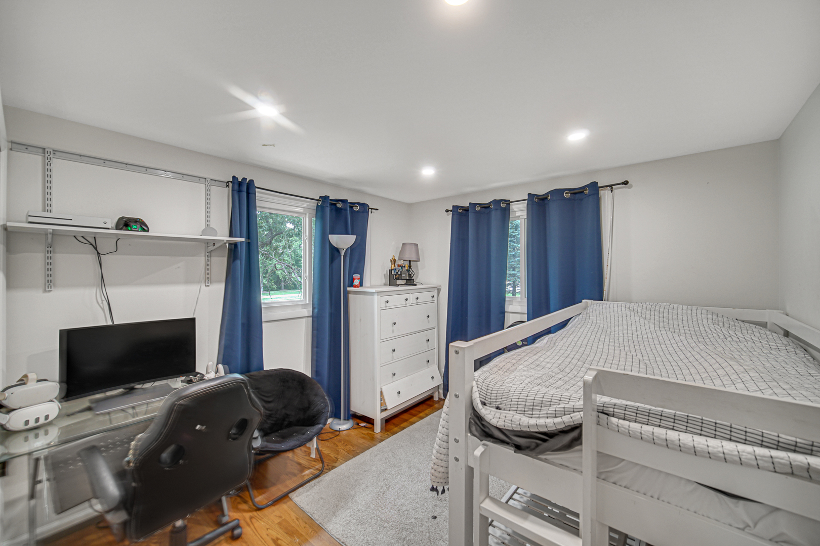 961 North Midlothian Road Mundelein, IL 60060 - Photo 17 of 34 Gallery Image 17