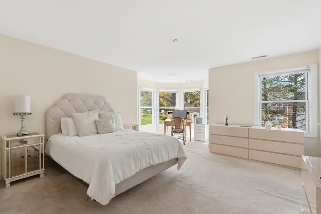 $729,000 | 59 Prospect Street, Unit C, Ridgefield, CT 06877