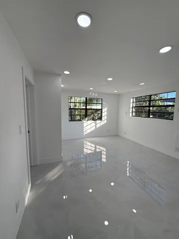 $587,500 | 4400 Southwest 36th Street, West Park, FL 33023