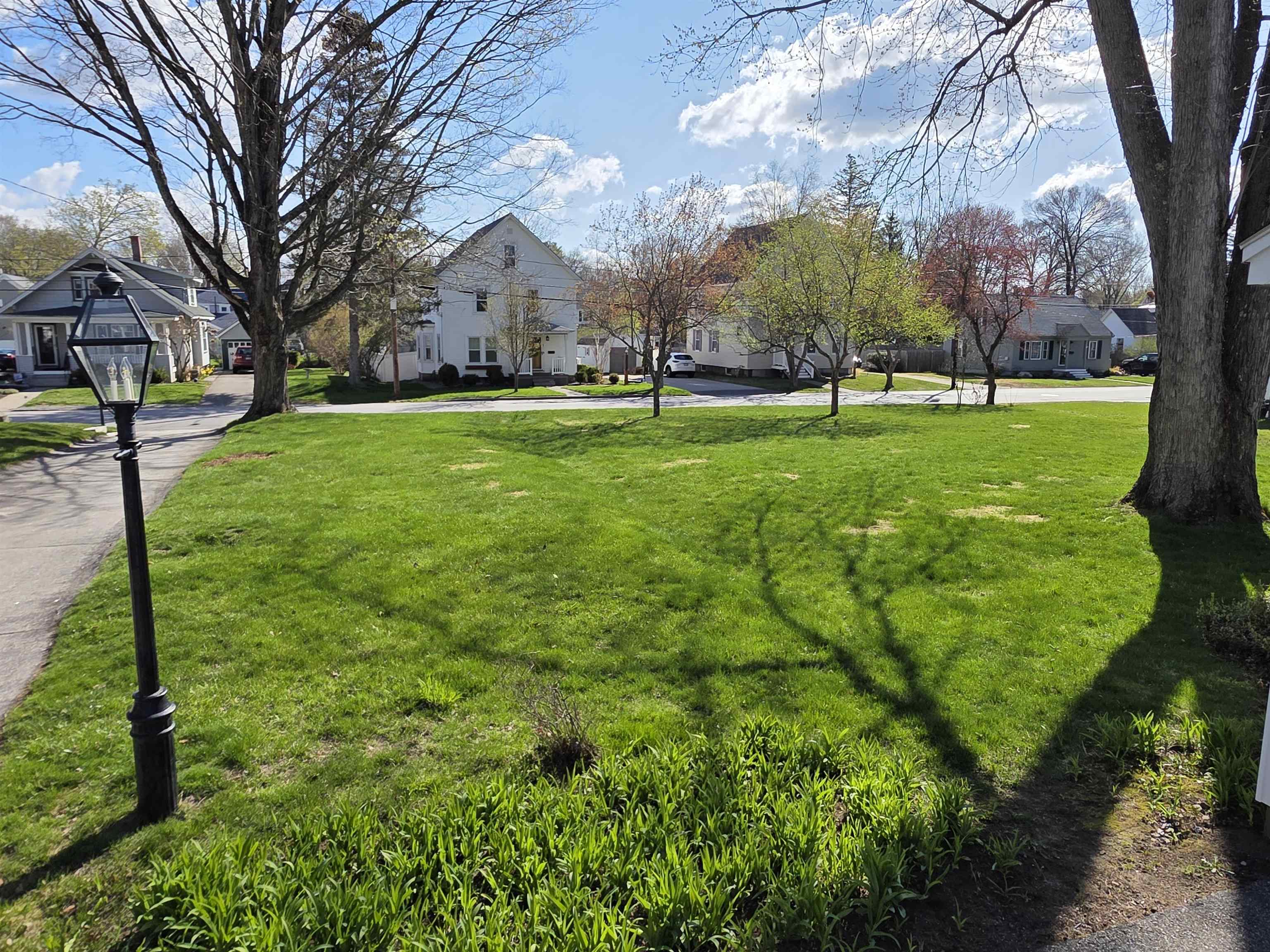 8 Princeton Street Concord, NH 03301 - Photo 2 of 41