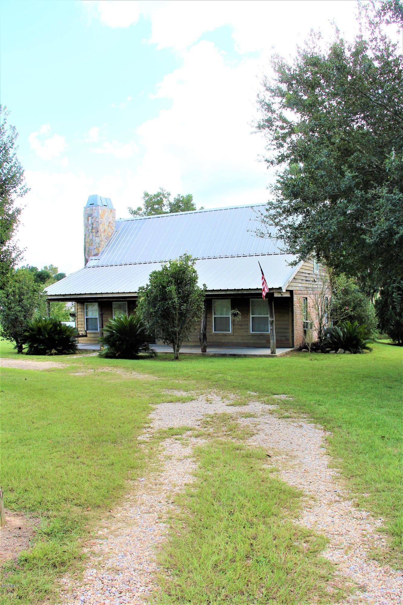 278 Restertown Road Poplarville, MS 39470 - Photo 3 of 22 IMG_3371 (2)