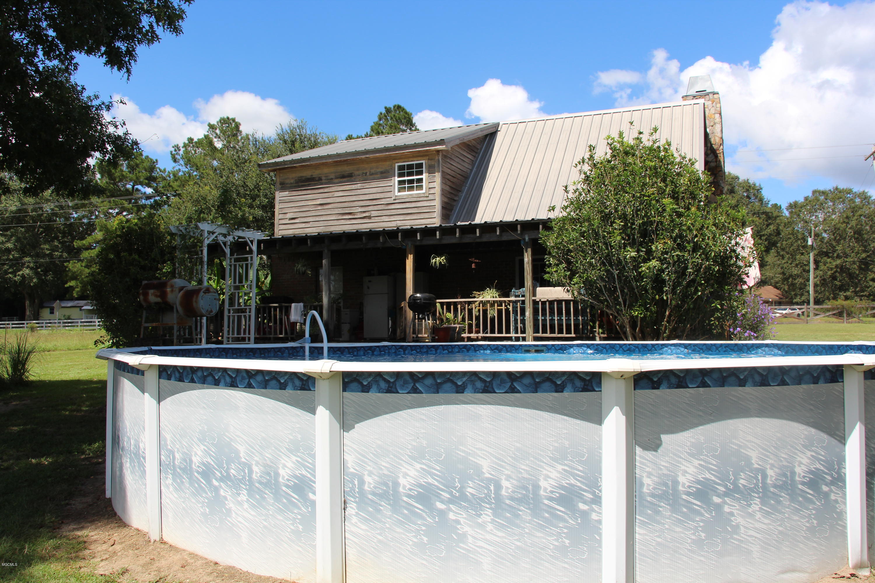 278 Restertown Road Poplarville, MS 39470 - Photo 6 of 22 IMG_3385