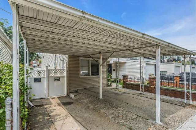 a view of a porch with patio