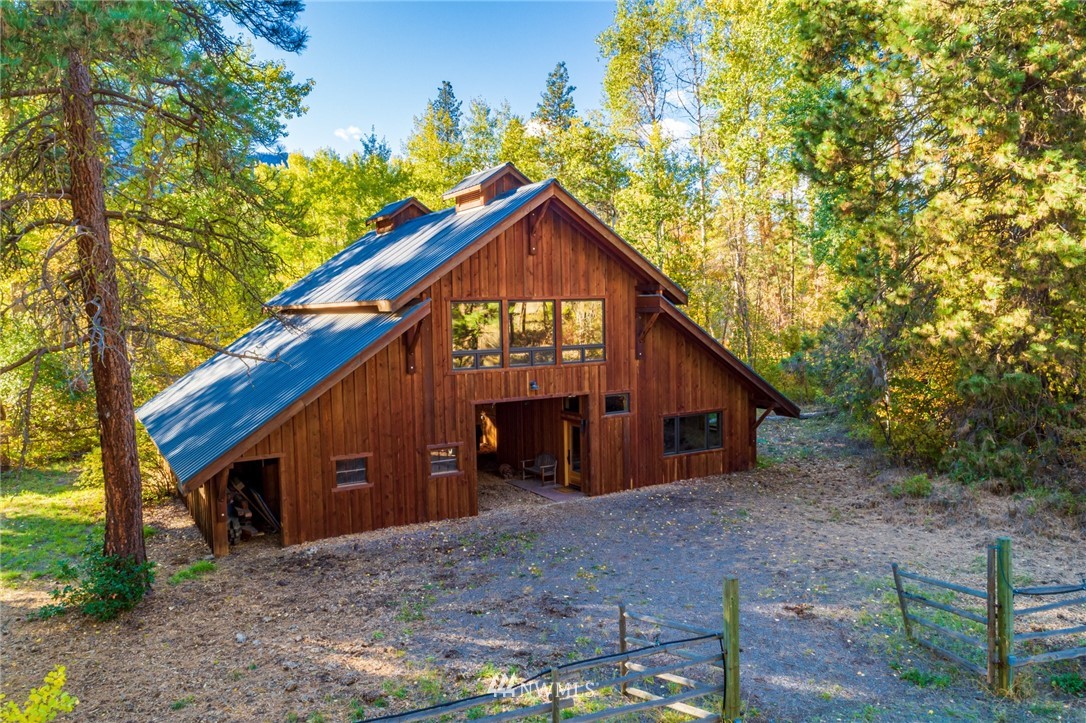 20 Dripping Springs Road Winthrop, WA 98862 - Photo 5 of 40 Gallery Image 5