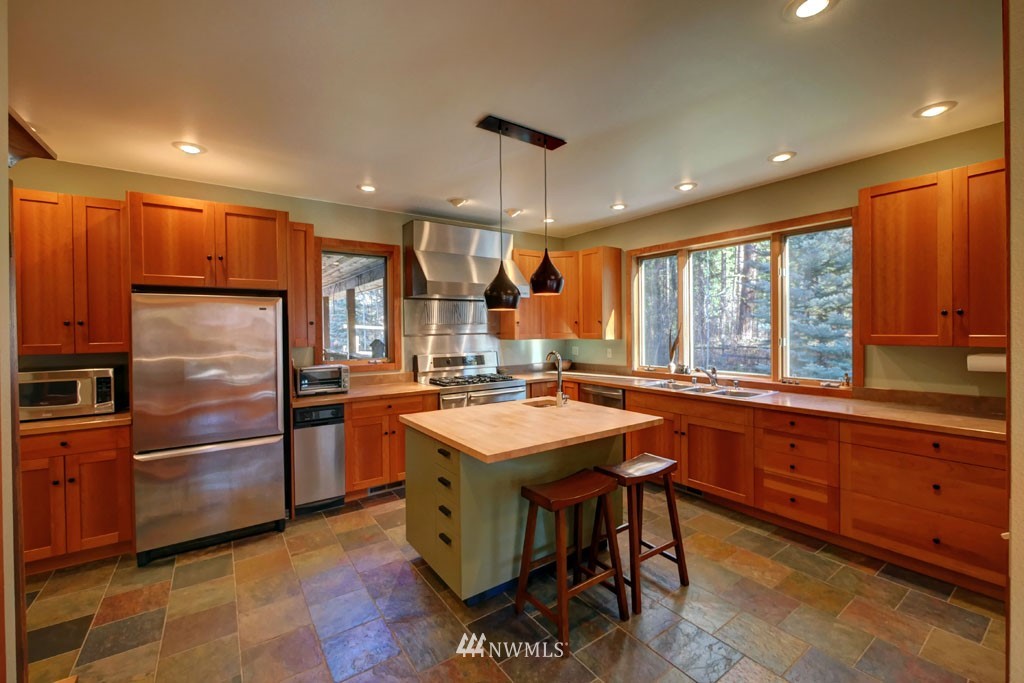 20 Dripping Springs Road Winthrop, WA 98862 - Photo 9 of 40 Gallery Image 9