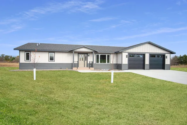 $442,000 | 346 Halfaday Drive, Sauk Centre, MN 56378