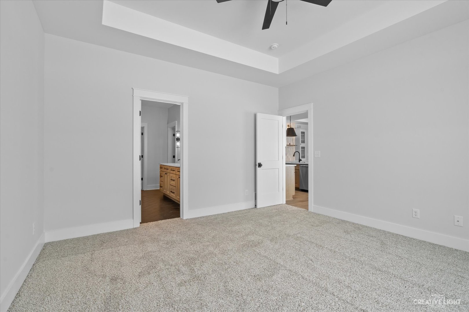 665 Ivan Drive Sycamore, IL 60178 - Photo 15 of 30 a view of a livingroom with a ceiling fan