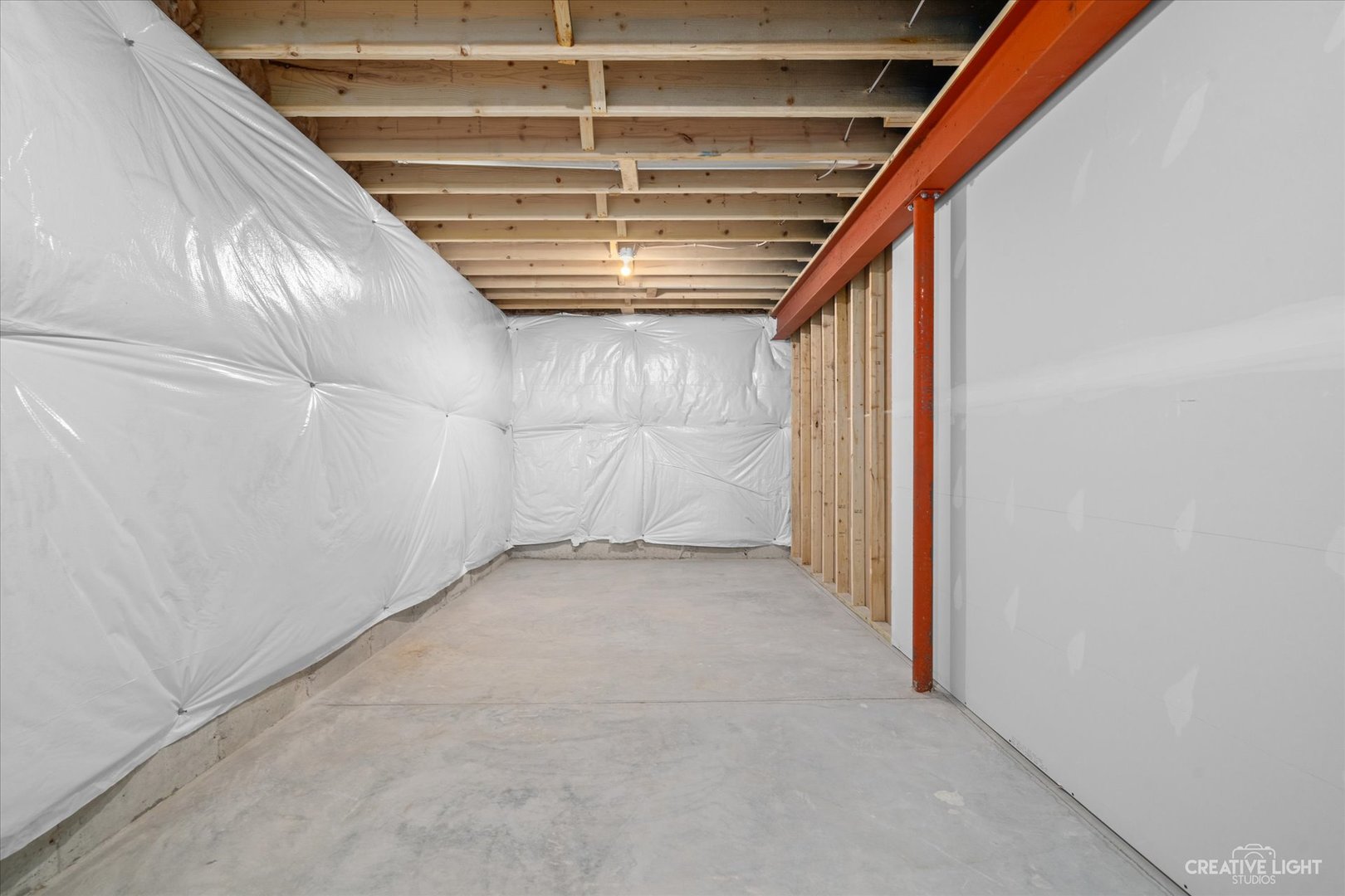 665 Ivan Drive Sycamore, IL 60178 - Photo 26 of 30 a view of entryway