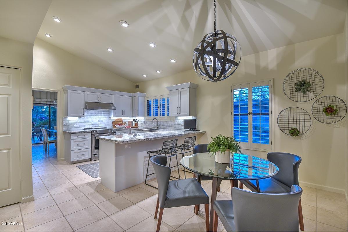 7416 North Tombstone Road Scottsdale, AZ 85258 - Photo 13 of 41 Kitchen