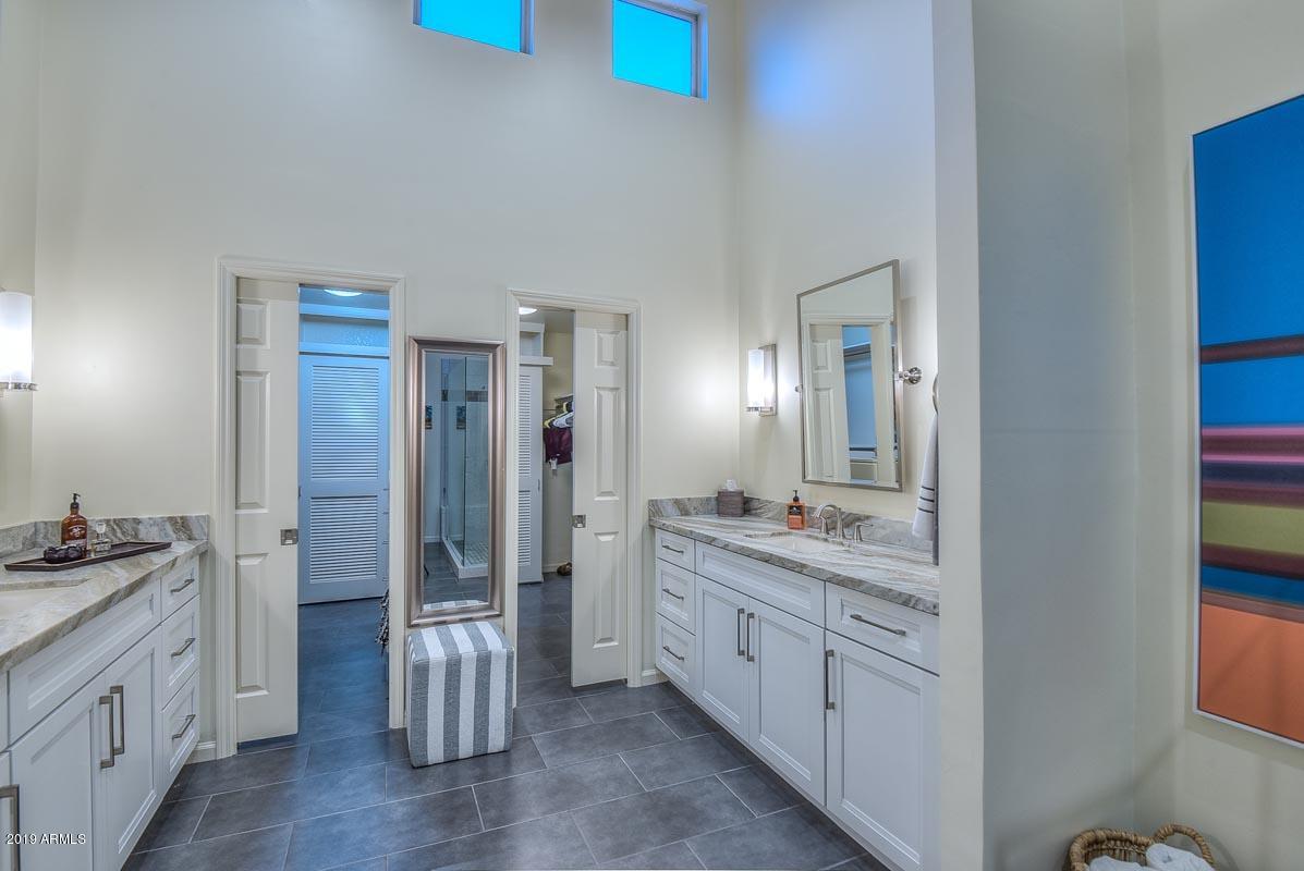 7416 North Tombstone Road Scottsdale, AZ 85258 - Photo 19 of 41 Master Bath