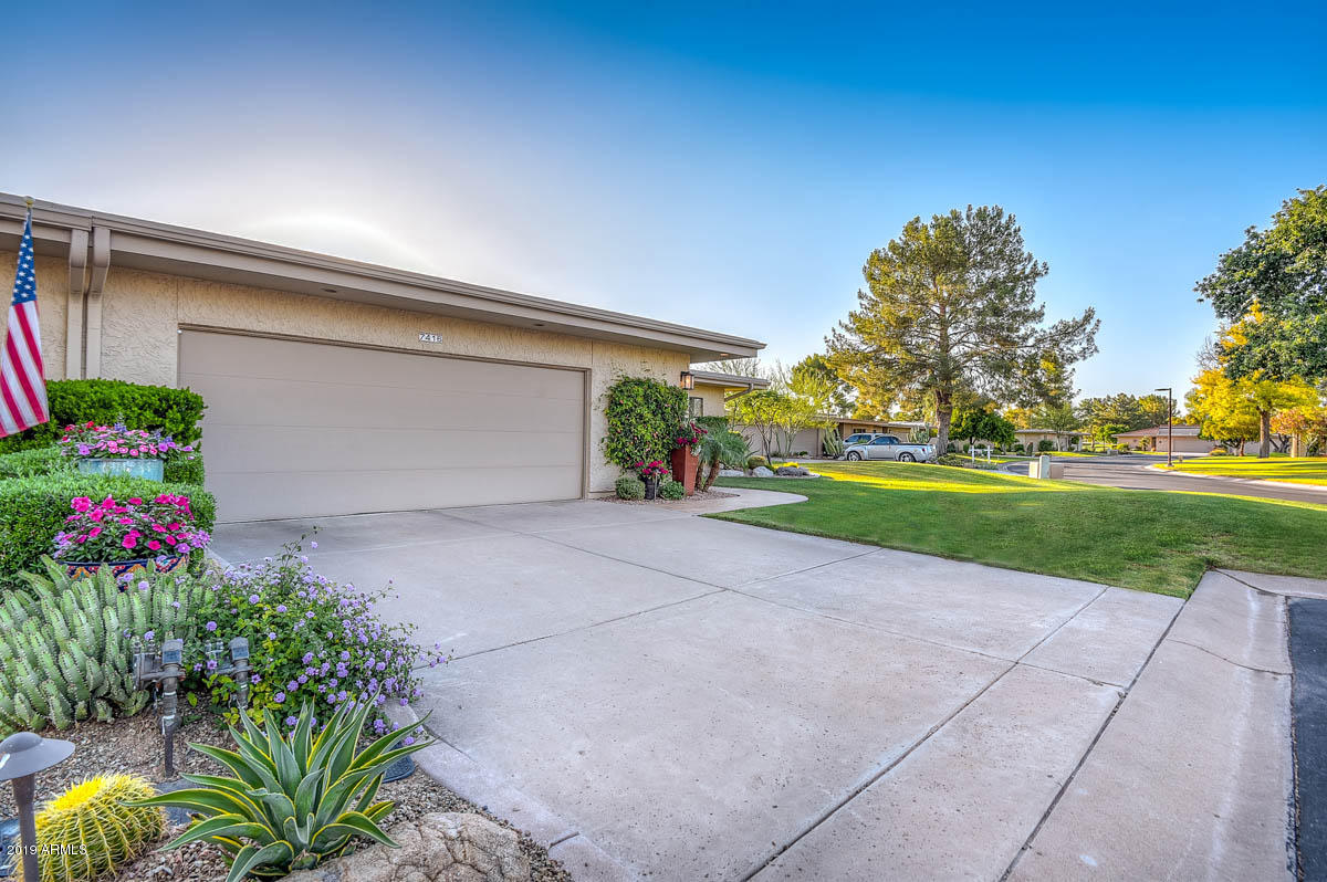 7416 North Tombstone Road Scottsdale, AZ 85258 - Photo 27 of 41 2-Car Garage