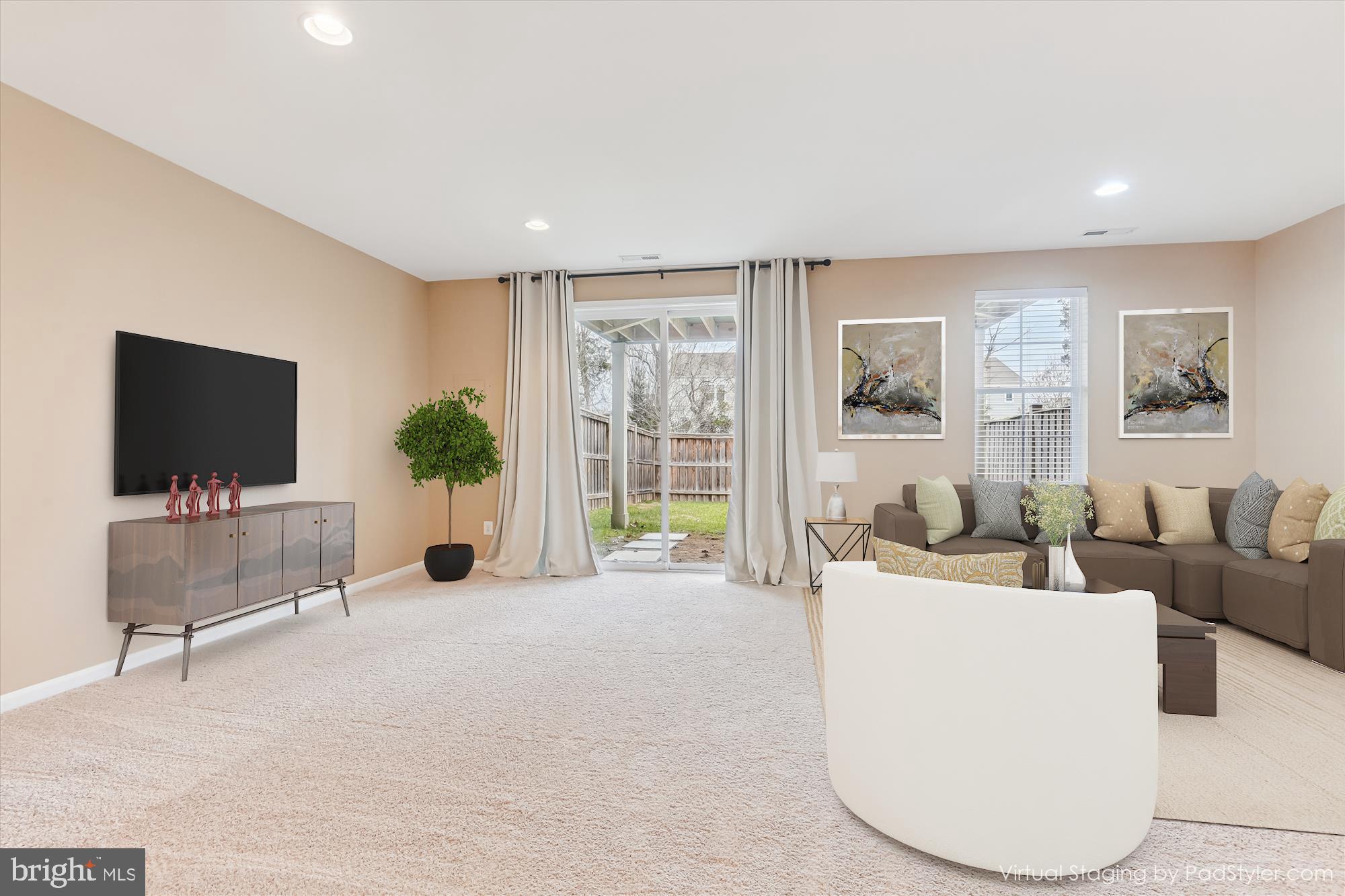 23550 Epperson Square Brambleton, VA 20148 - Photo 23 of 35 Entertainer's Media Area