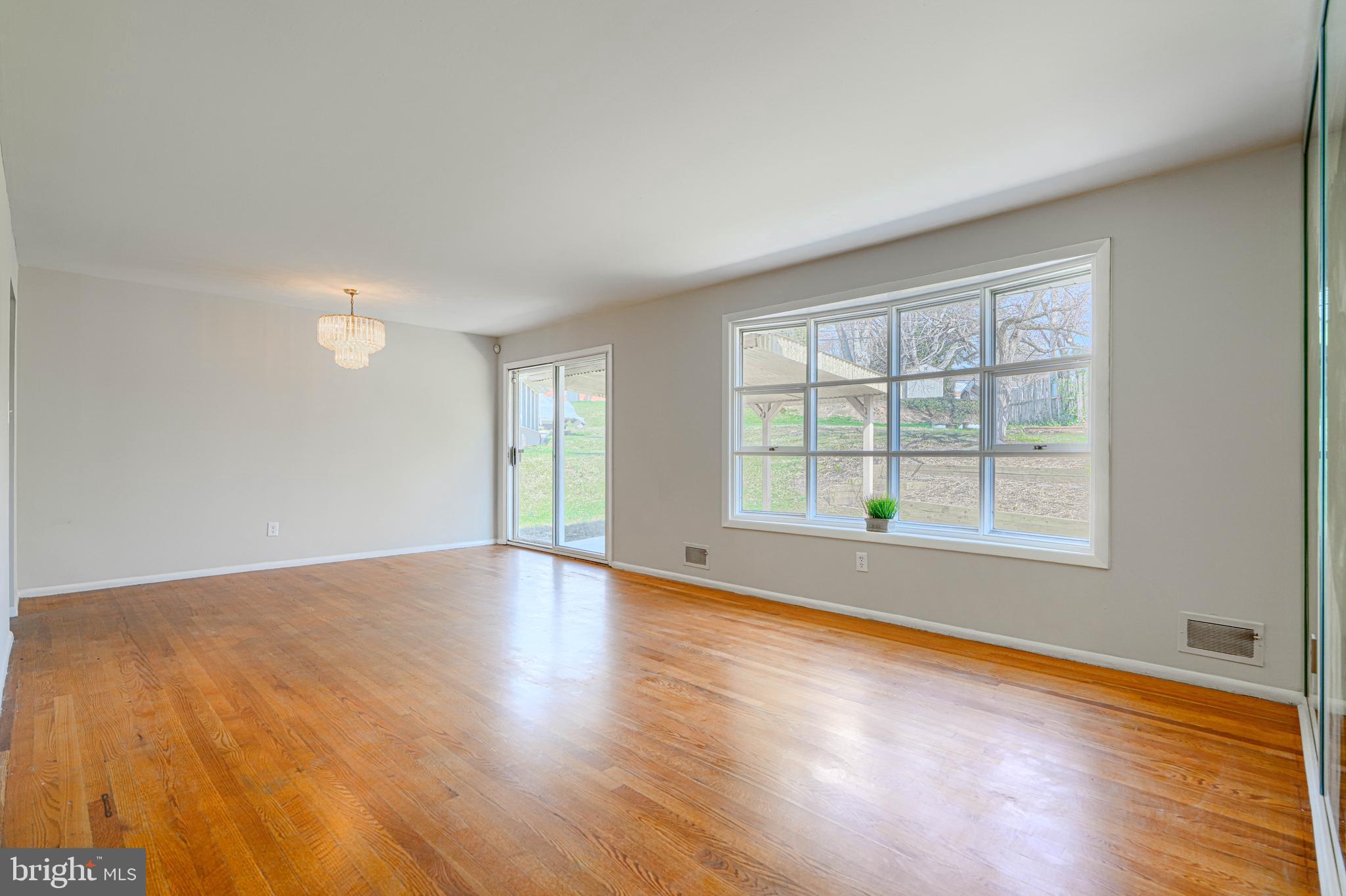 1741 Ellinwood Road Rosedale, MD 21237 - Photo 6 of 43