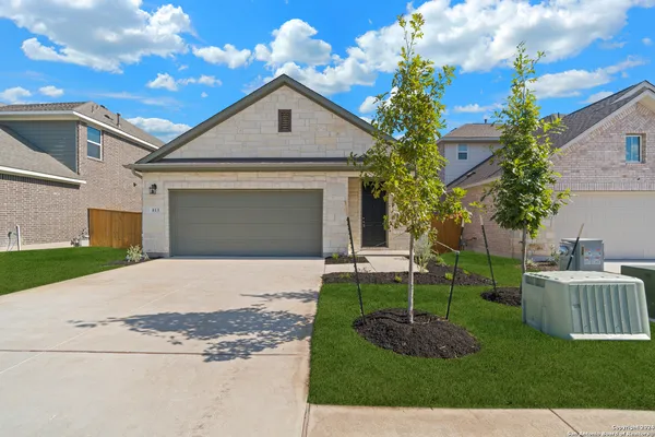 $1,700 | 413 Possumhaw Lane, San Marcos, TX 78666
