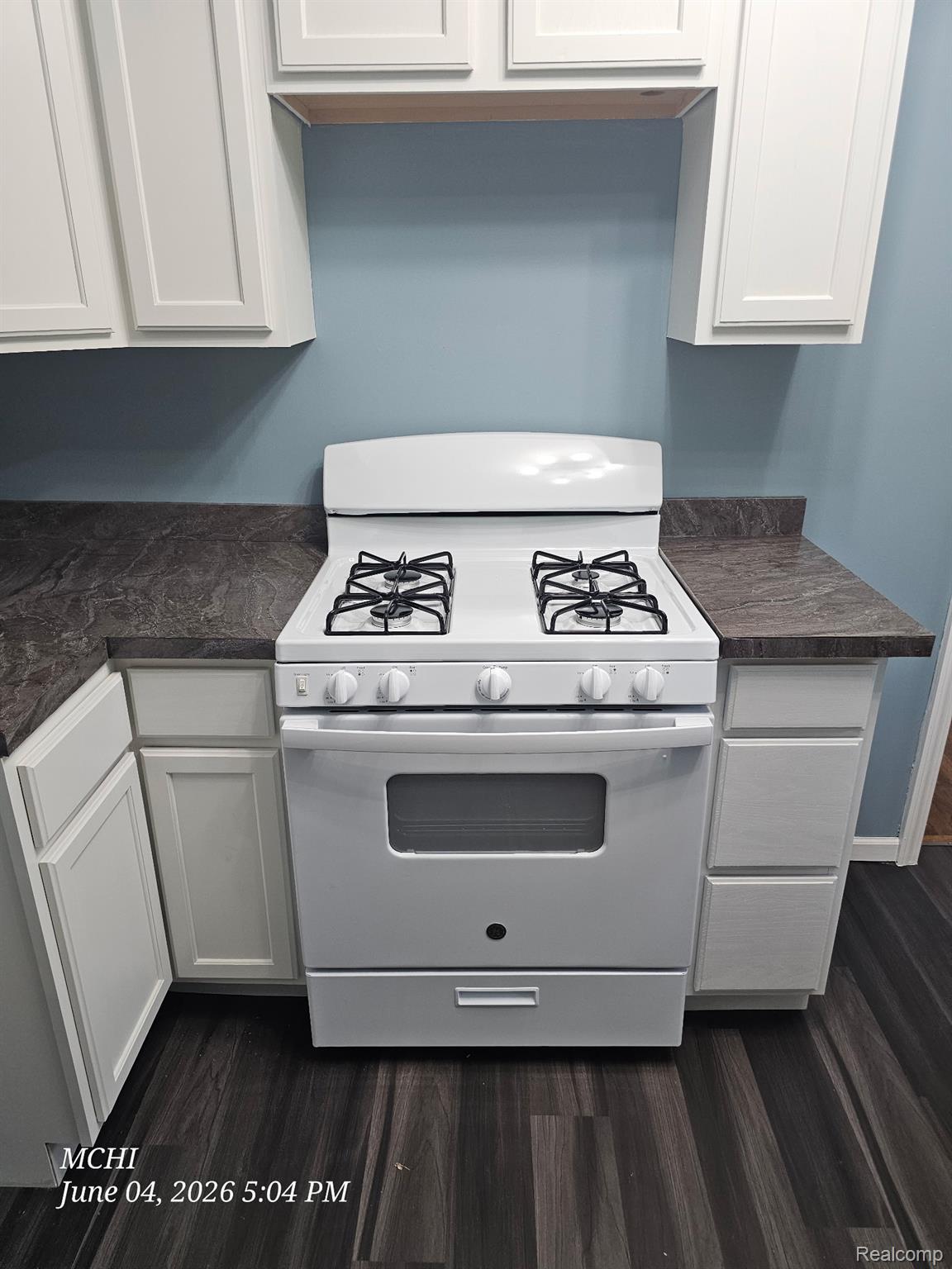 1260 Gilbert Street Flint, MI 48532 - Photo 9 of 32 Kitchen