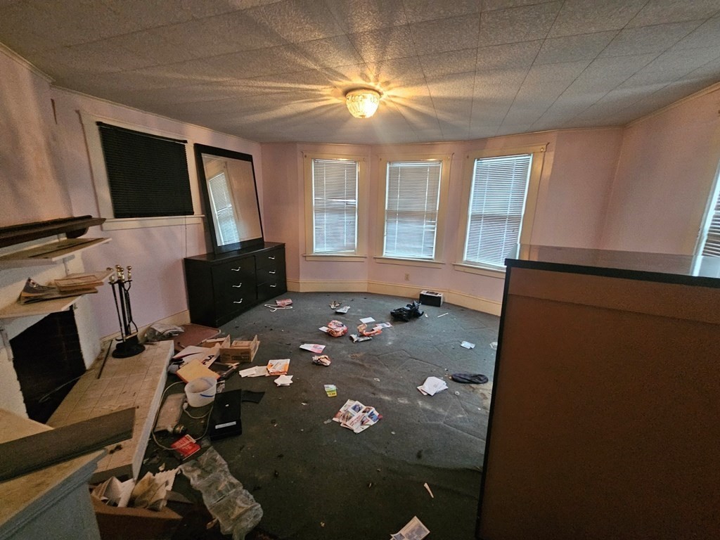 283 Wilbraham Road Springfield, MA 01109 - Photo 5 of 14