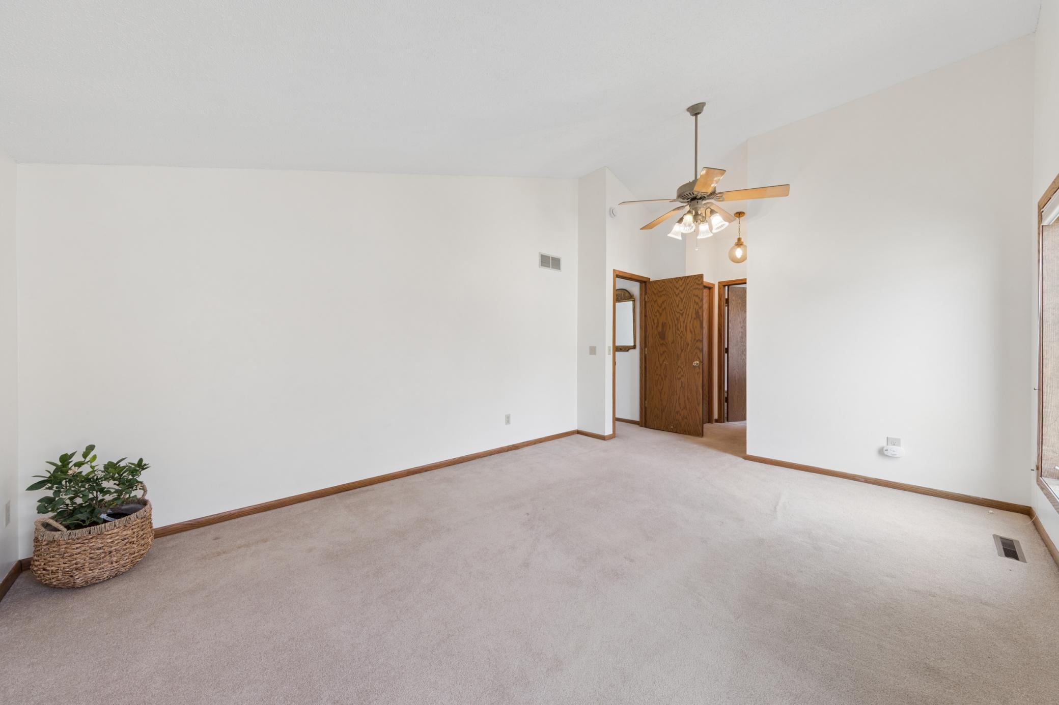 2248 James Street Eagan, MN 55122 - Photo 20 of 39