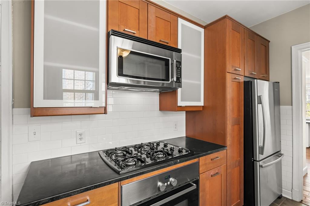 324 Woodrow Avenue High Point, NC 27262 - Photo 14 of 36