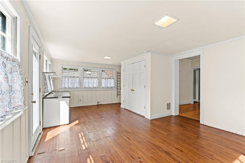 324 Woodrow Avenue High Point, NC 27262 - Photo 18 of 36