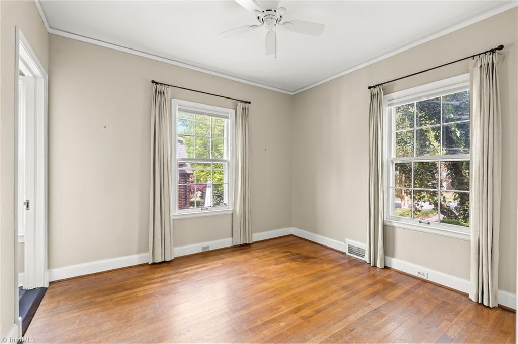 324 Woodrow Avenue High Point, NC 27262 - Photo 20 of 36