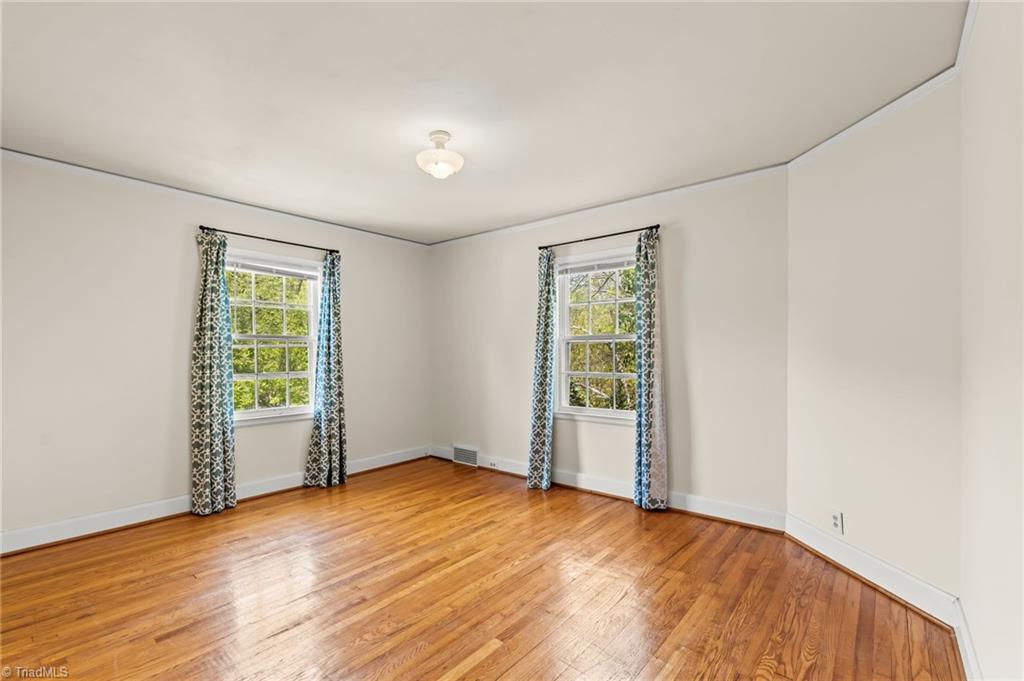 324 Woodrow Avenue High Point, NC 27262 - Photo 23 of 36