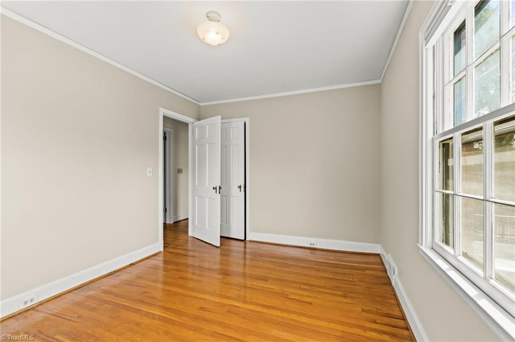 324 Woodrow Avenue High Point, NC 27262 - Photo 25 of 36