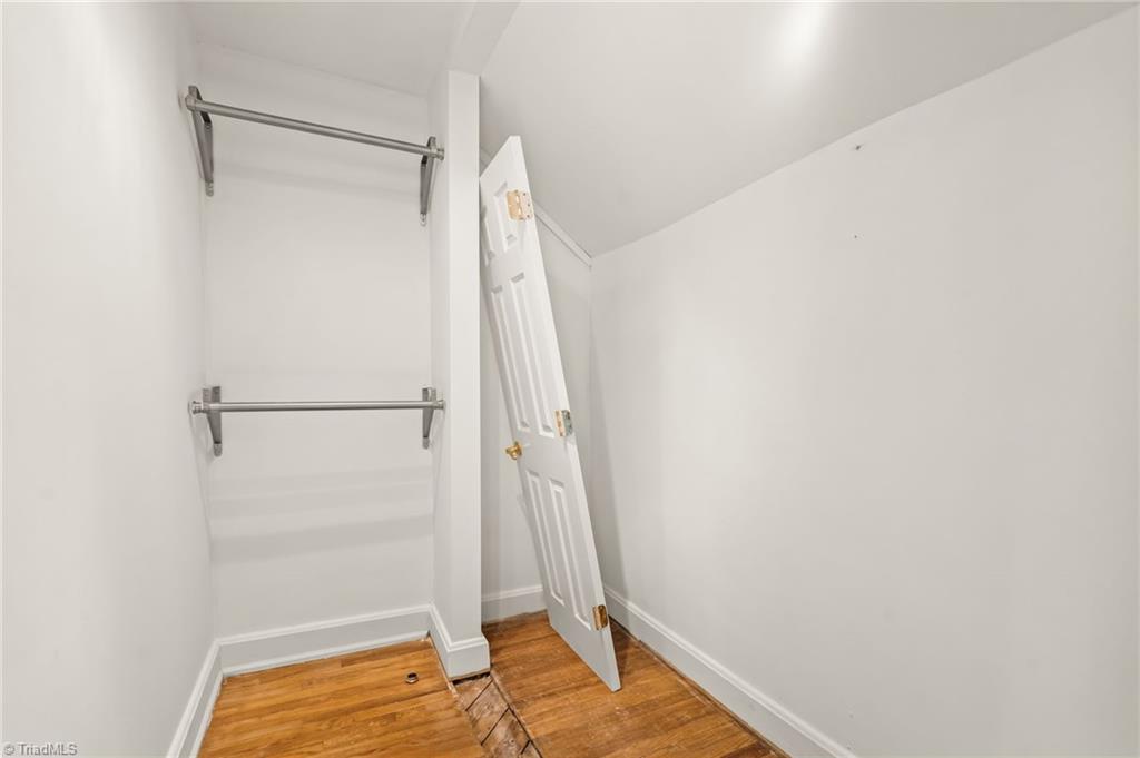 324 Woodrow Avenue High Point, NC 27262 - Photo 27 of 36