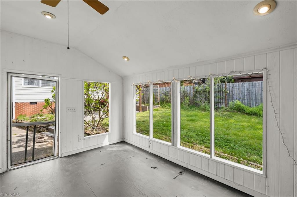 324 Woodrow Avenue High Point, NC 27262 - Photo 32 of 36