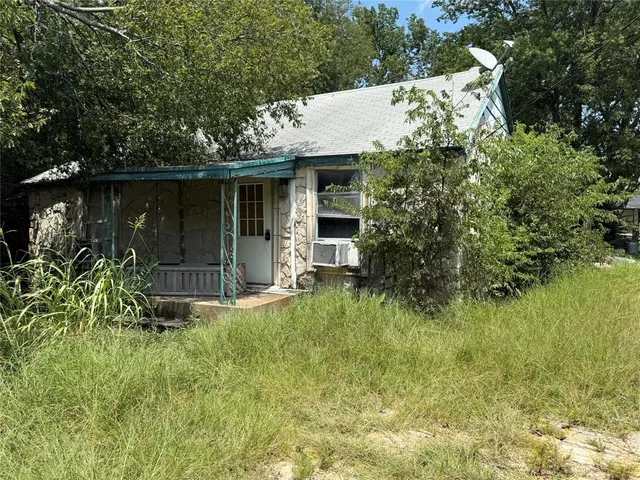 $35,000 | 405 South Colorado Street, Whitney, TX 76692