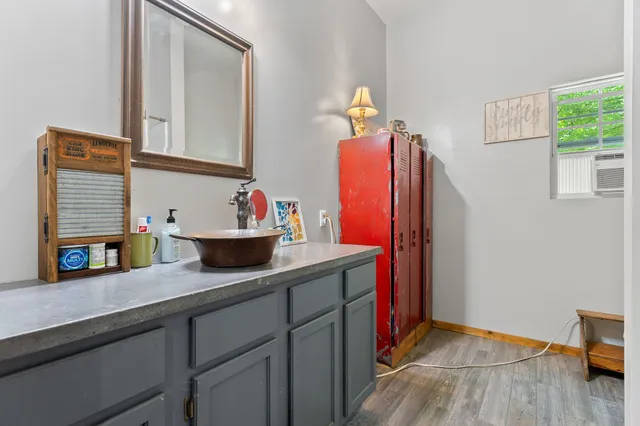 $277,000 | 9073 McMinnville Highway, Quebeck, TN 38579