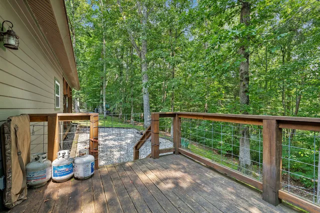 $277,000 | 9073 McMinnville Highway, Quebeck, TN 38579