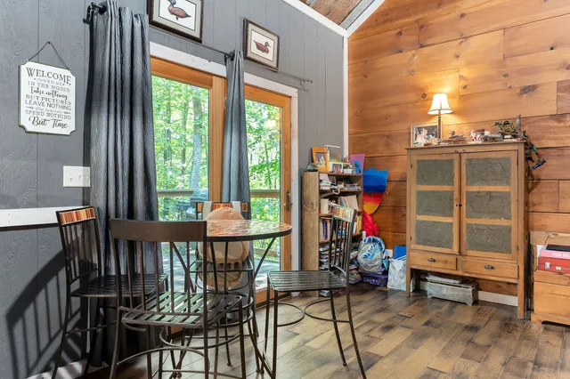 $277,000 | 9073 McMinnville Highway, Quebeck, TN 38579