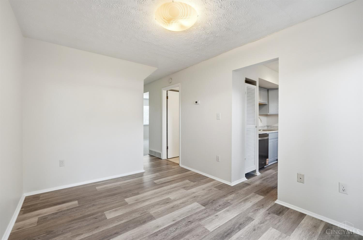 7752 Montgomery Road, Unit 3 Cincinnati, OH 45236 - Photo 11 of 43