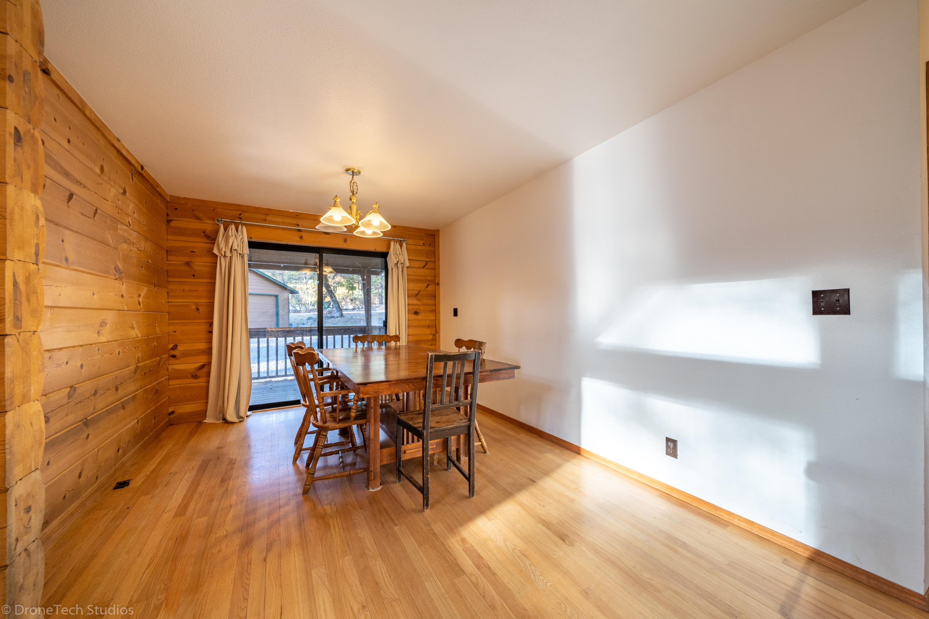 17178 Phillips Road Oak Run, CA 96069 - Photo 21 of 65 17178 Phillips Rd-15