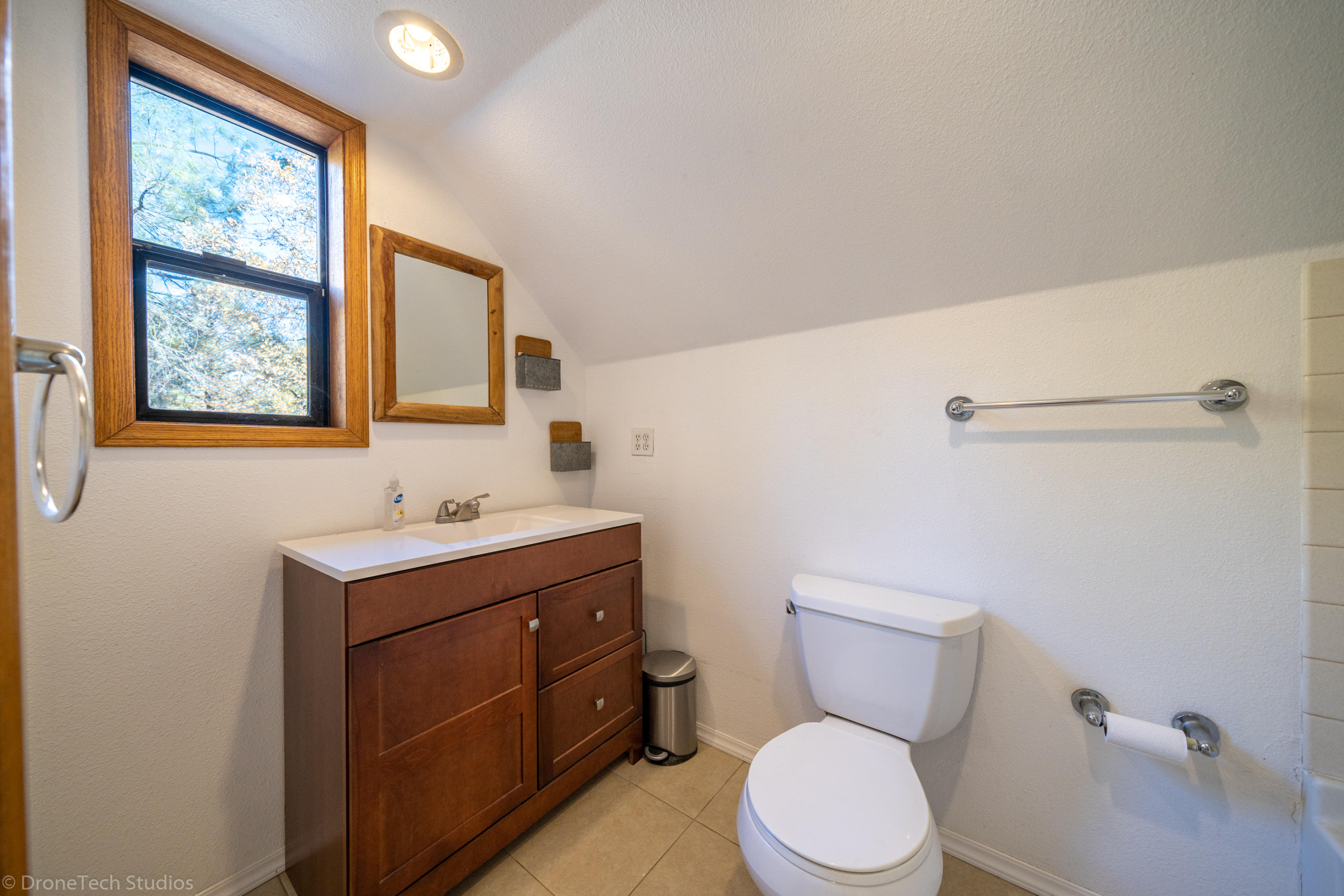 17178 Phillips Road Oak Run, CA 96069 - Photo 28 of 65 17178 Phillips Rd-26