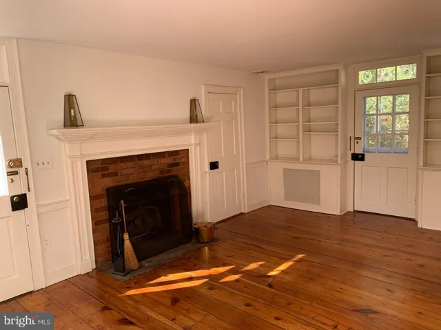 $3,200 | 18279 Foundry Road, Purcellville, VA 20132