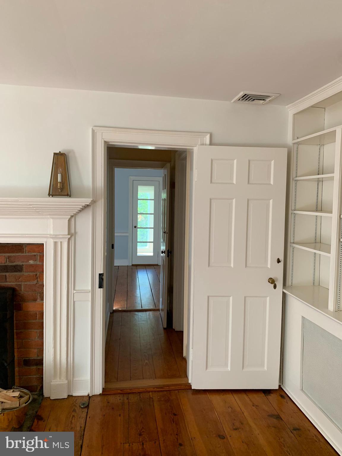 18279 Foundry Road Purcellville, VA 20132 - Photo 23 of 36