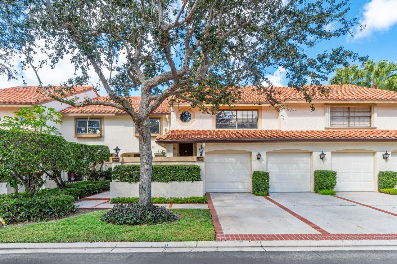 7906 La Mirada Drive Boca Raton, FL 33433 - Photo 1 of 38 001-7906LaMiradaDrive-BocaRaton-FL-33433