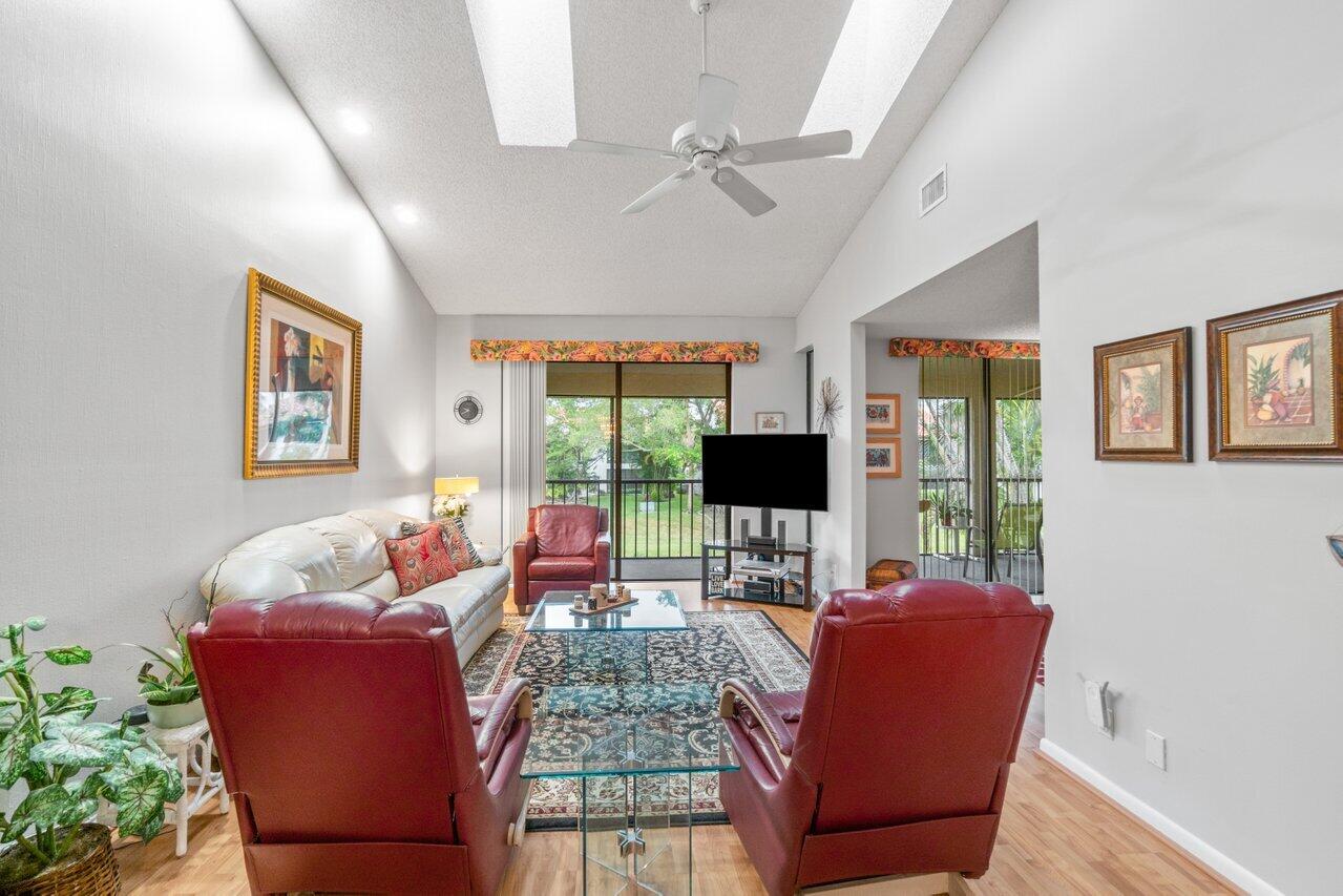 7906 La Mirada Drive Boca Raton, FL 33433 - Photo 14 of 38 014-7906LaMiradaDrive-BocaRaton-FL-33433